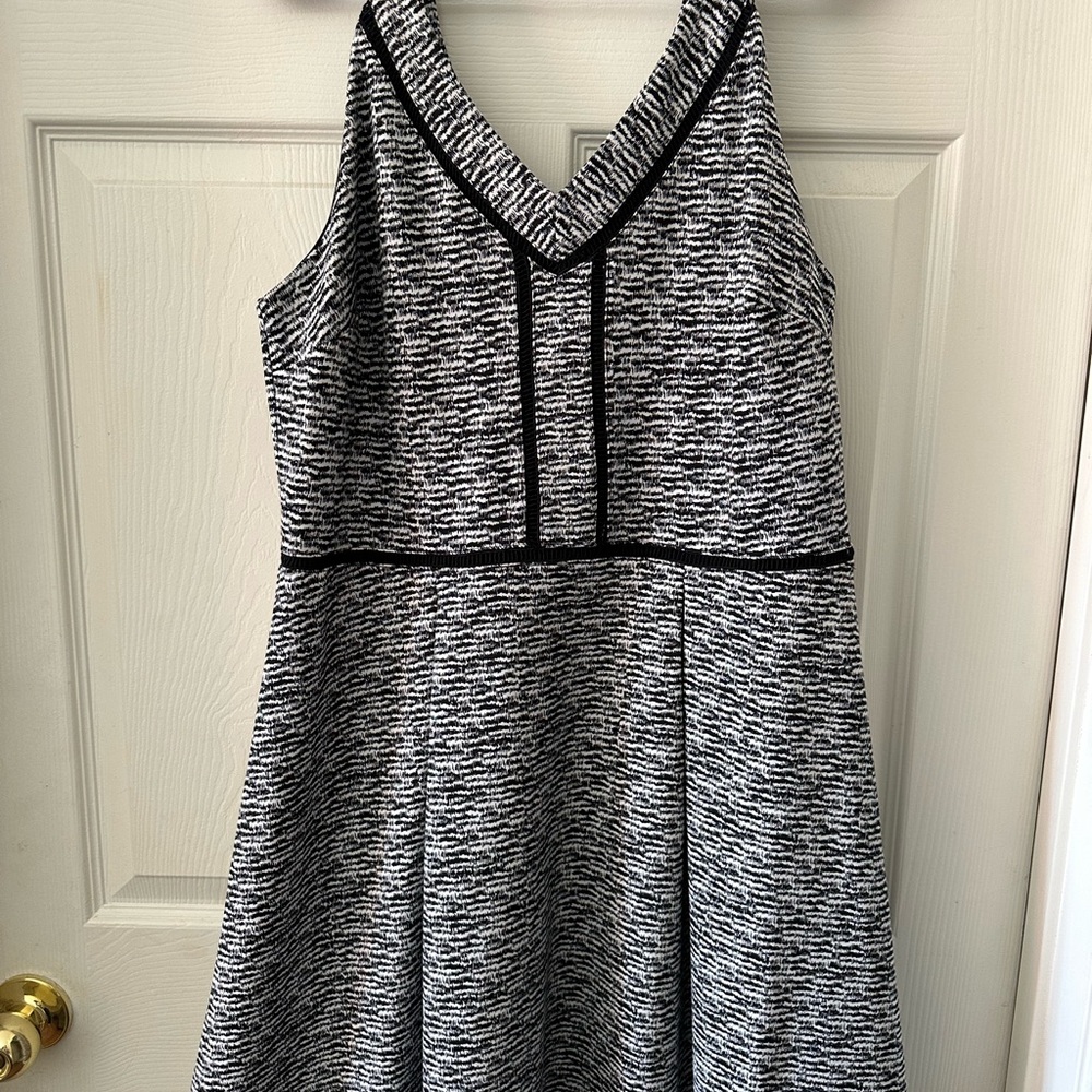Target - Mossimo - Black and White Patterned Zip Dress